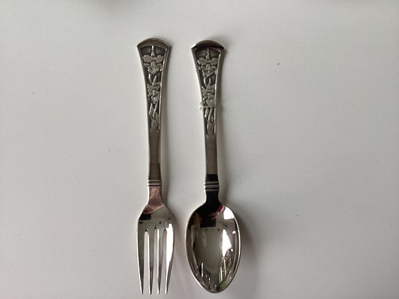 Product image 1 of 2