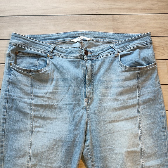 Product image 3 of 13