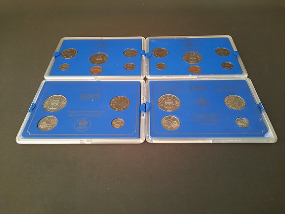 Product image 1 of 4