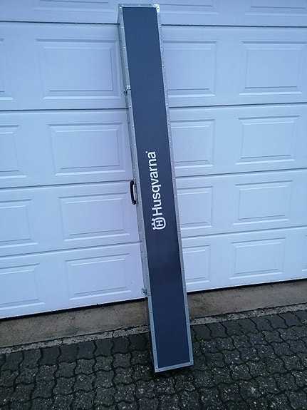 Product image 1 of 8