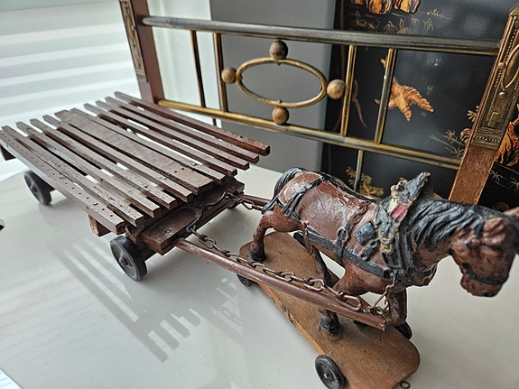 Product image 1 of 8