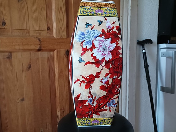 Product image 1 of 8