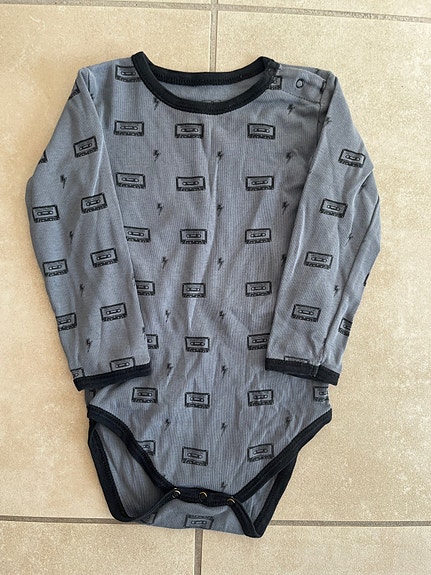 Product image 1 of 3