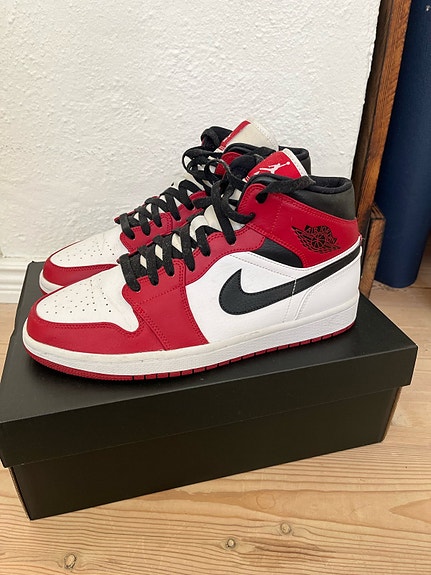 Product image 1 of 4