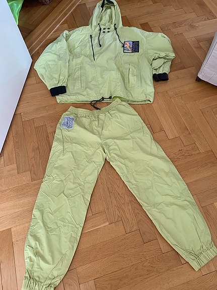 Product image 1 of 8