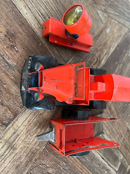 Product image 1 of 2