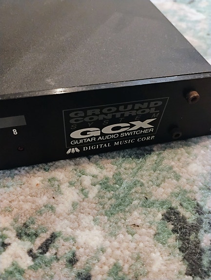 Product image 1 of 4