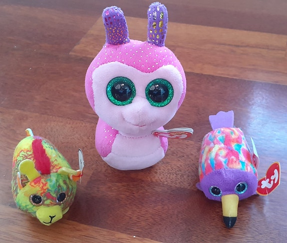 Product image 1 of 2