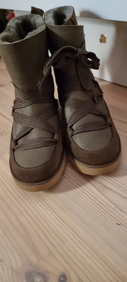 Product image 1 of 8