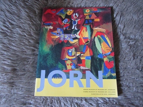 Product image 1 of 3