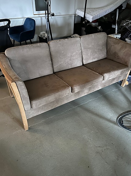 Product image 1 of 3
