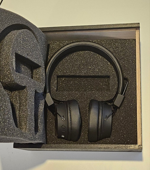 Product image 1 of 3