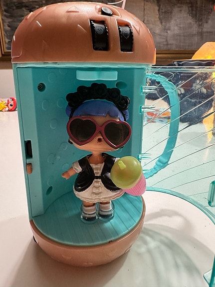 Product image 1 of 2