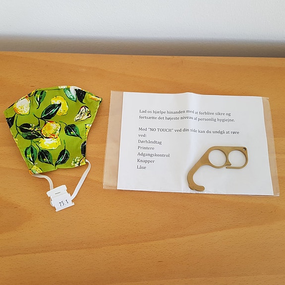 Product image 1 of 4