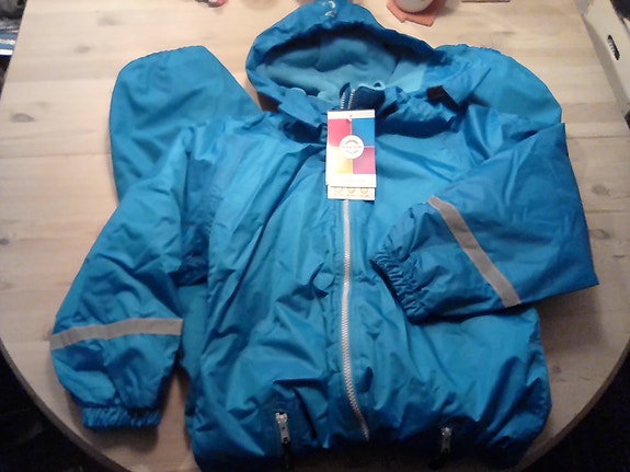 Product image 1 of 2