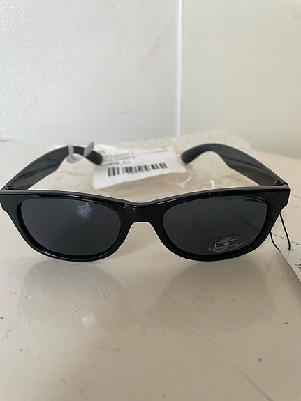 Product image 1 of 8