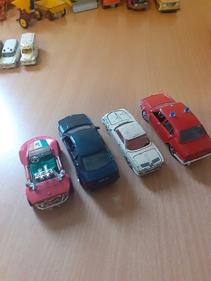 Product image 1 of 3