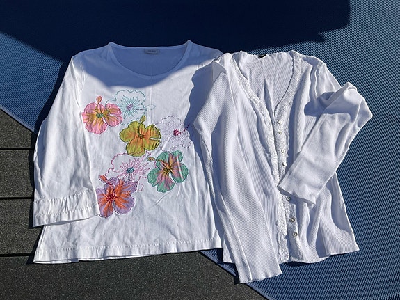 Product image 1 of 4