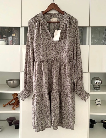 Product image 1 of 8