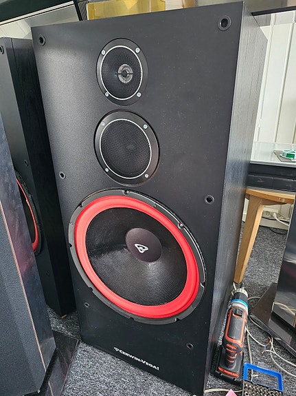 Product image 1 of 4