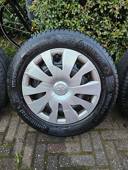 Product image 2 of 7