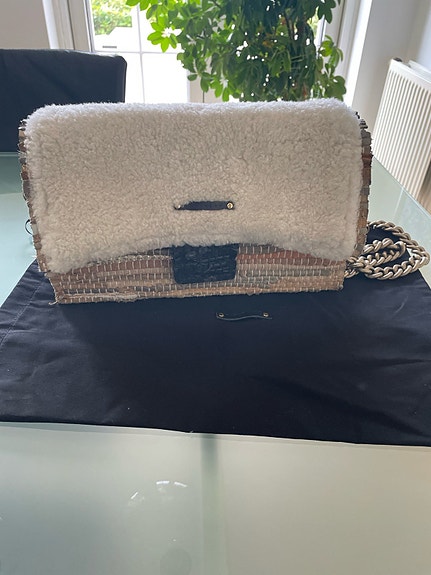 Product image 1 of 6