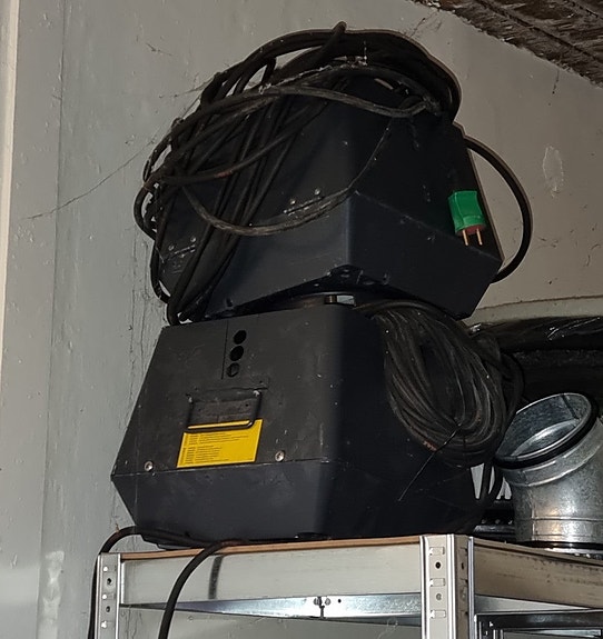 Product image 1 of 2