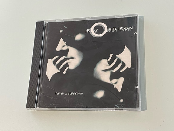 Product image 1 of 3