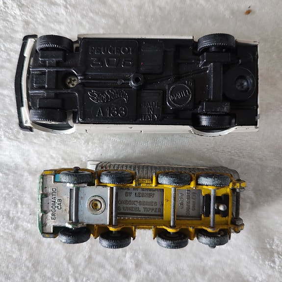 Product image 9 of 10