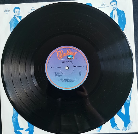 Product image 7 of 8