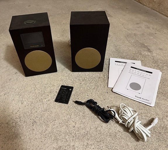 Product image 1 of 4