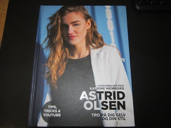 Product image 1 of 2