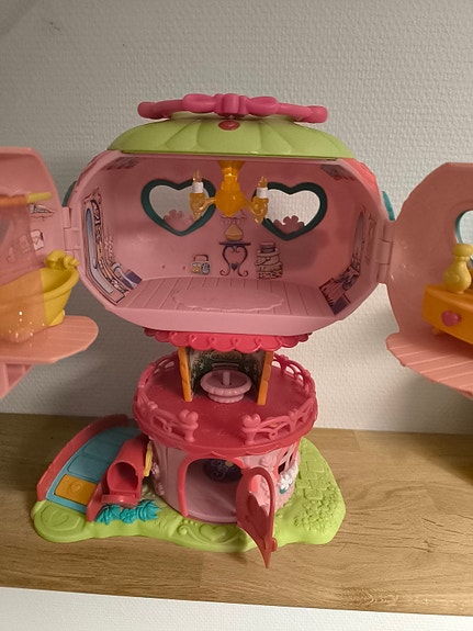 Product image 1 of 3