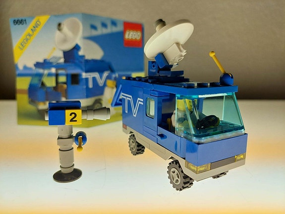 Product image 1 of 8