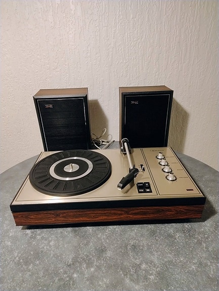 Product image 1 of 8