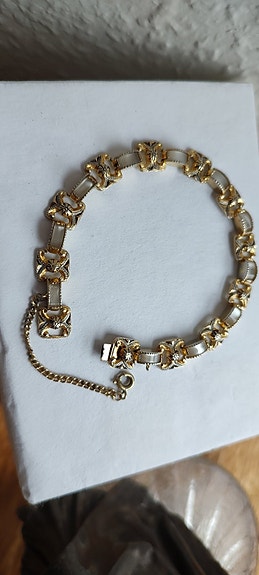 Product image 1 of 7