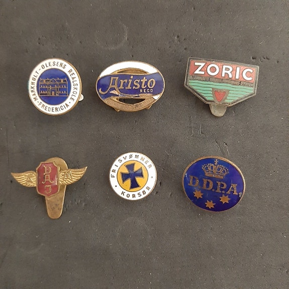 Product image 1 of 3