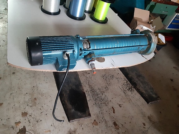 Product image 1 of 7