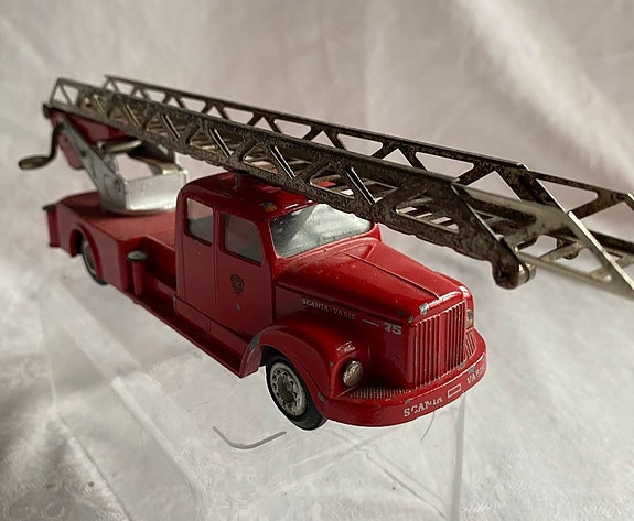 Product image 1 of 7