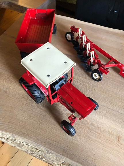 Product image 1 of 3