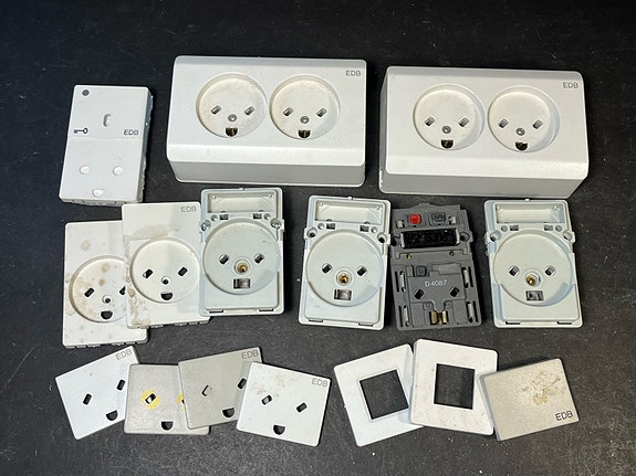 Product image 1 of 2