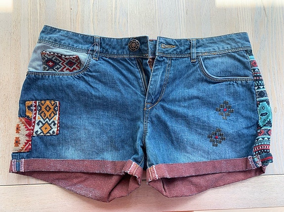 Product image 1 of 6