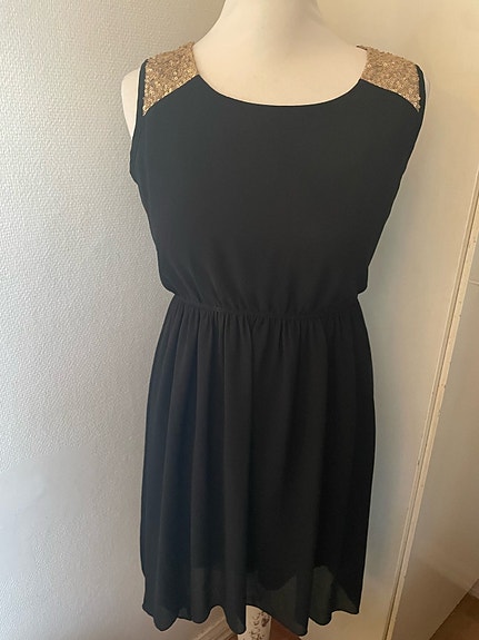 Product image 1 of 8