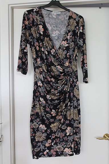 Product image 1 of 8