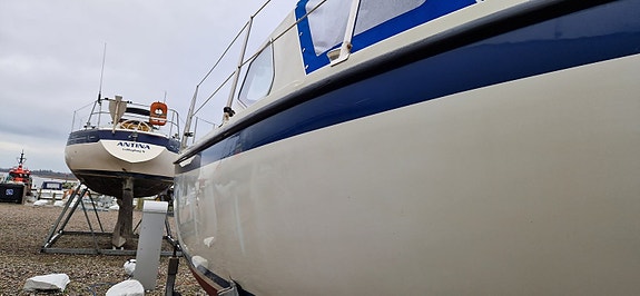 Product image 1 of 8