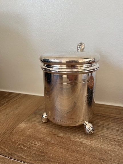 Product image 1 of 5