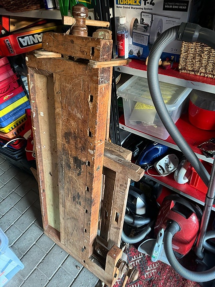 Product image 1 of 2