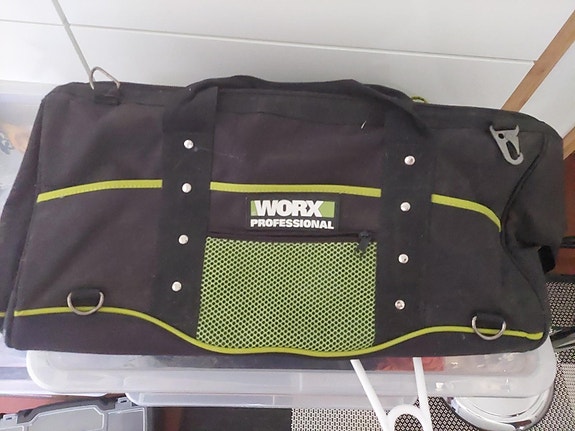 Product image 1 of 2