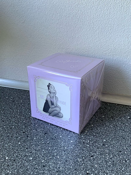 Product image 1 of 4