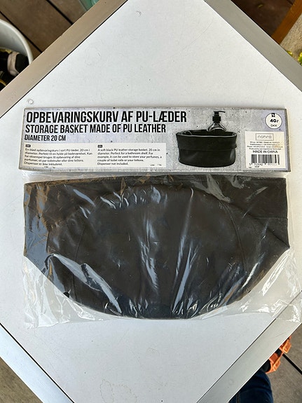 Product image 1 of 2